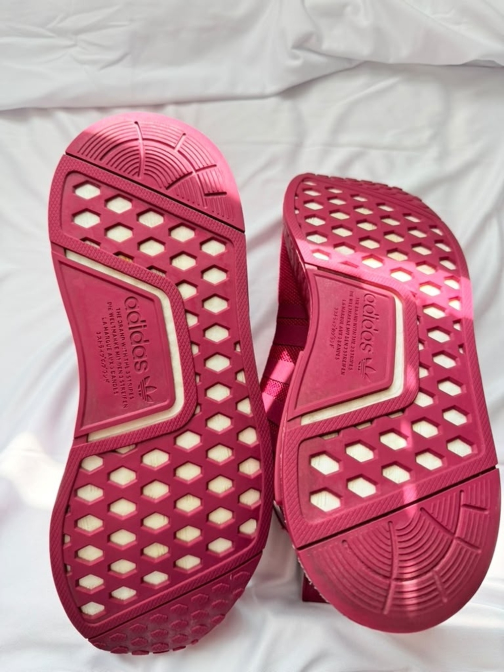 Adidas Originals NMD R1 Women's Sneakers Red Size 6.5 Athletic Shoes HP9662 - Picture 6 of 6